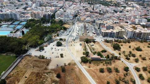 Terreno urbano com 8200m2 com loteamento aprovado loulé