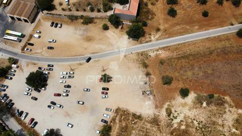Terreno urbano com 8200m2 com loteamento aprovado loulé