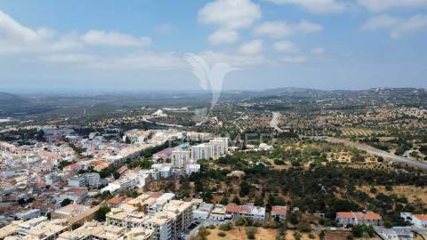 Terreno urbano com 8200m2 com loteamento aprovado loulé