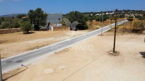 Terreno urbano com 8200m2 com loteamento aprovado loulé
