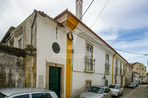 Casa senhorial no coração das caldas da rainha