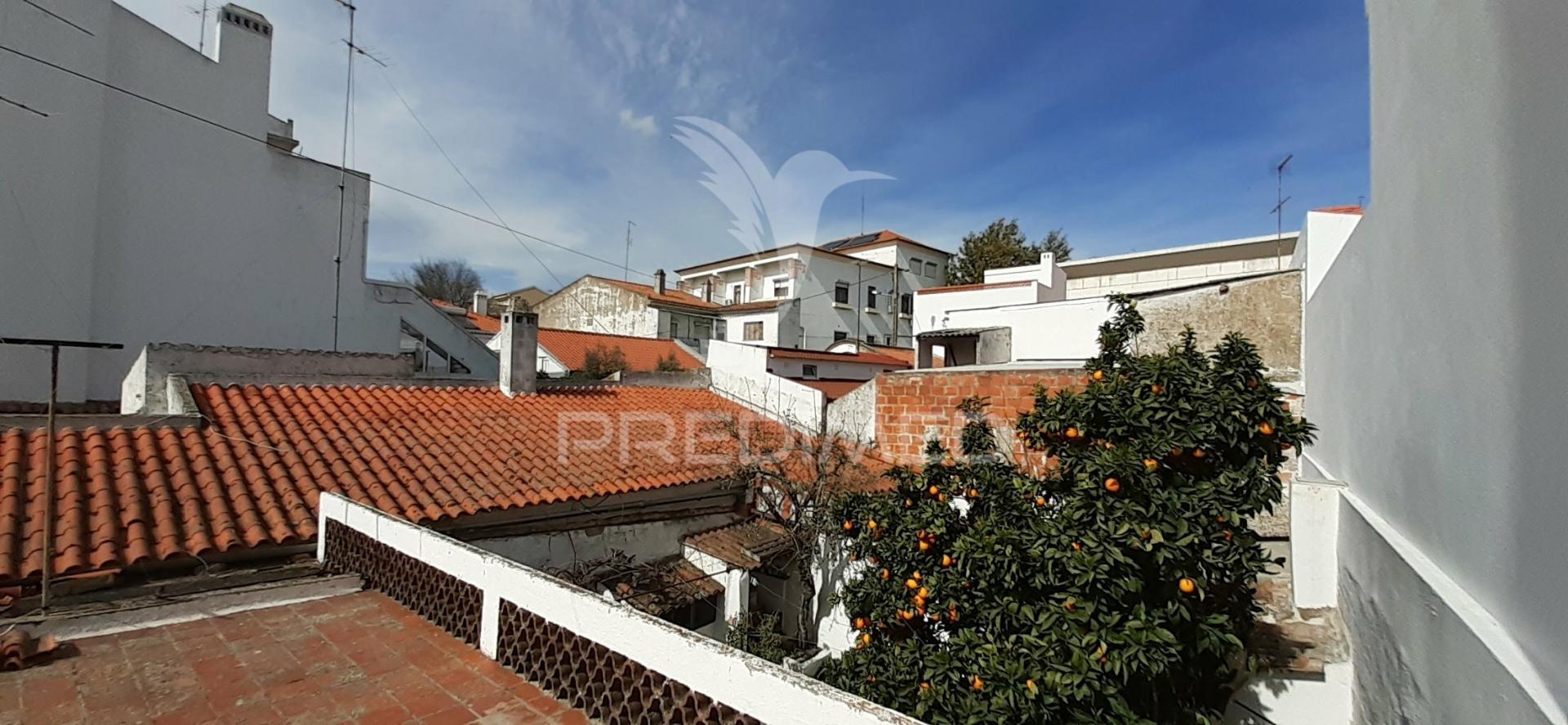 Moradia t2 - centro da cidade de beja