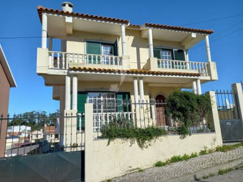 Moradia t3 - charneca da caparica