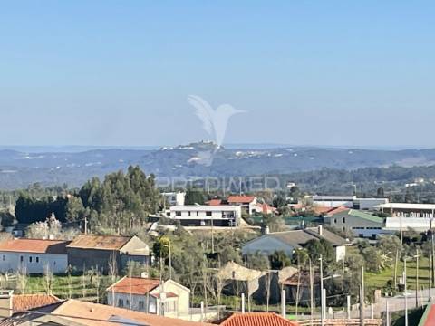 Moradia v5, stª catarina da serra
