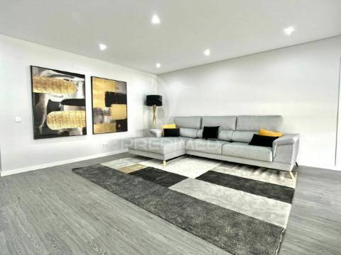 Olhão- apartamento com 3 quartos / apartment with 3 bedrooms