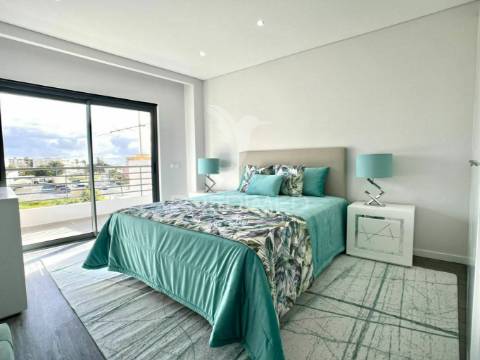 Olhão- apartamento com 3 quartos / apartment with 3 bedrooms