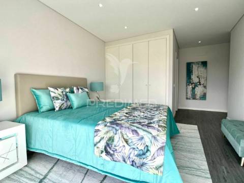 Olhão- apartamento com 3 quartos / apartment with 3 bedrooms