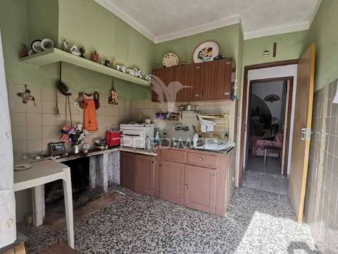 Moradia t4 isolada com terreno