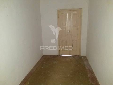 Duas casas em casa branca, sousel