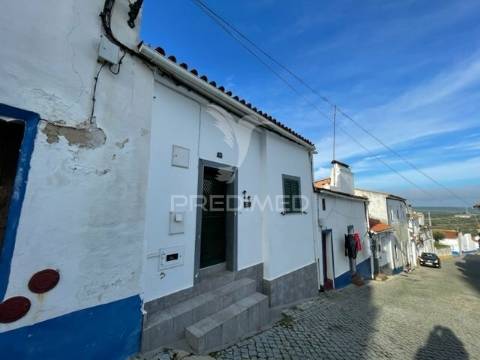 Casa térrea em avis