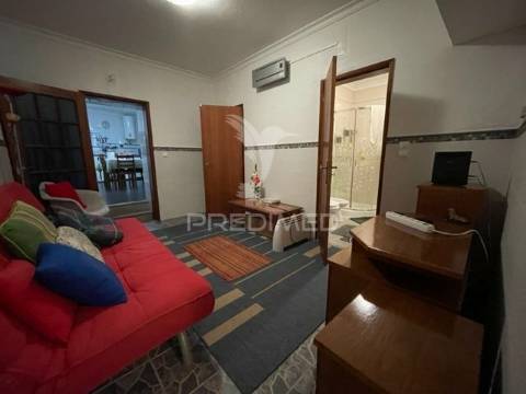 Casa térrea em avis