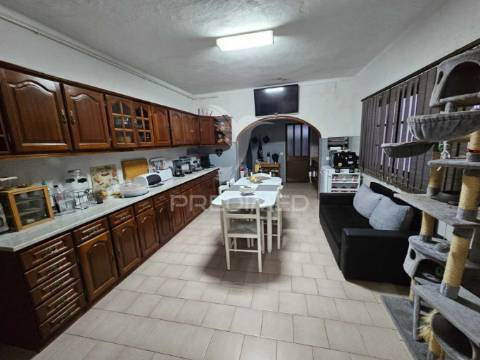 Valor negociável- fabulosa vivenda zona nobre entroncamento