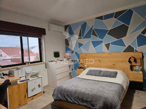 Valor negociável- fabulosa vivenda zona nobre entroncamento
