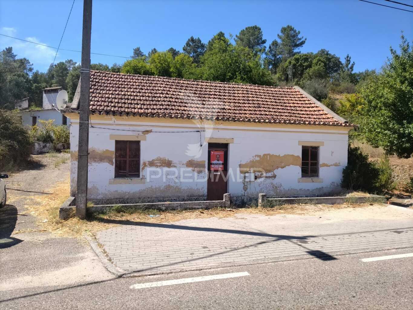 Moradia térrea de tipologia t2, no concelho de gavião
