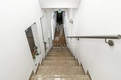 Restaurante + moradia t3 em fafe