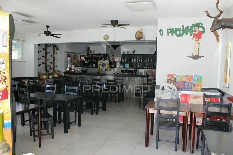 Restaurante/ casa de pasto em lagos