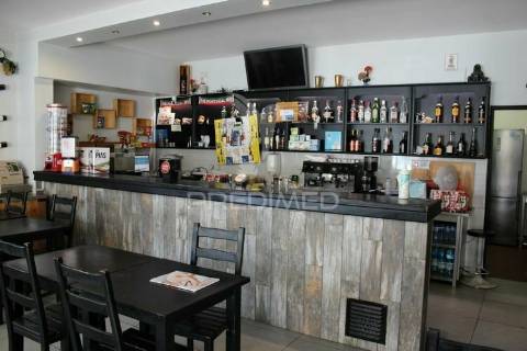 Restaurante/ casa de pasto em lagos
