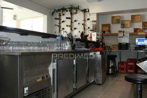 Restaurante/ casa de pasto em lagos