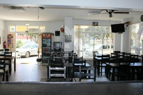 Restaurante/ casa de pasto em lagos