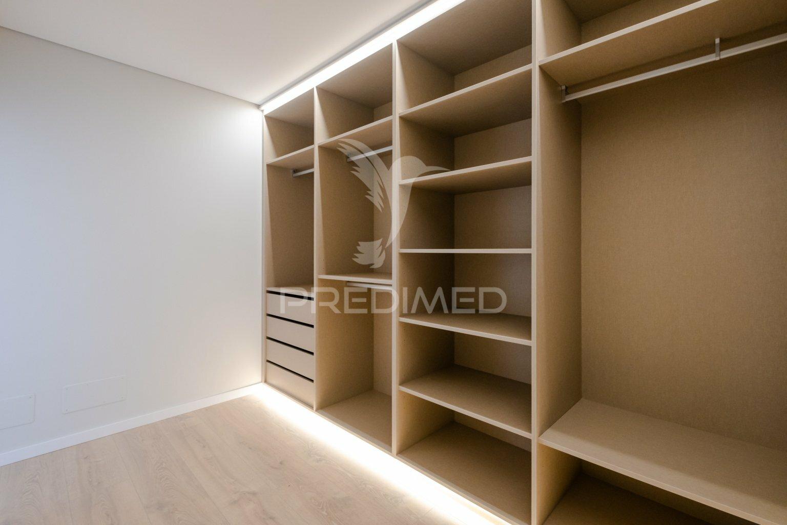 Moradia isolada contemporânea de luxo, t5 piscina