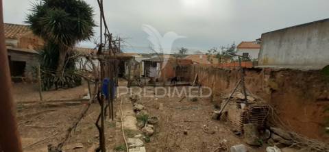 Moradia t2 para recuperar em selmes – vidigueira