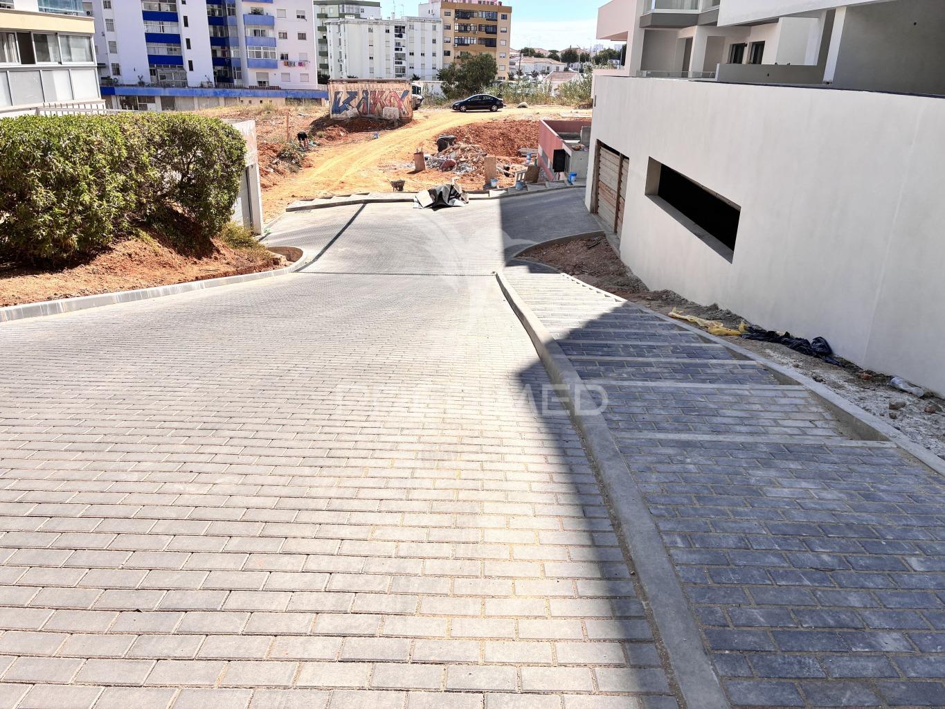 Lote de terreno para construção de prédio com 20 fogos 5 pisos