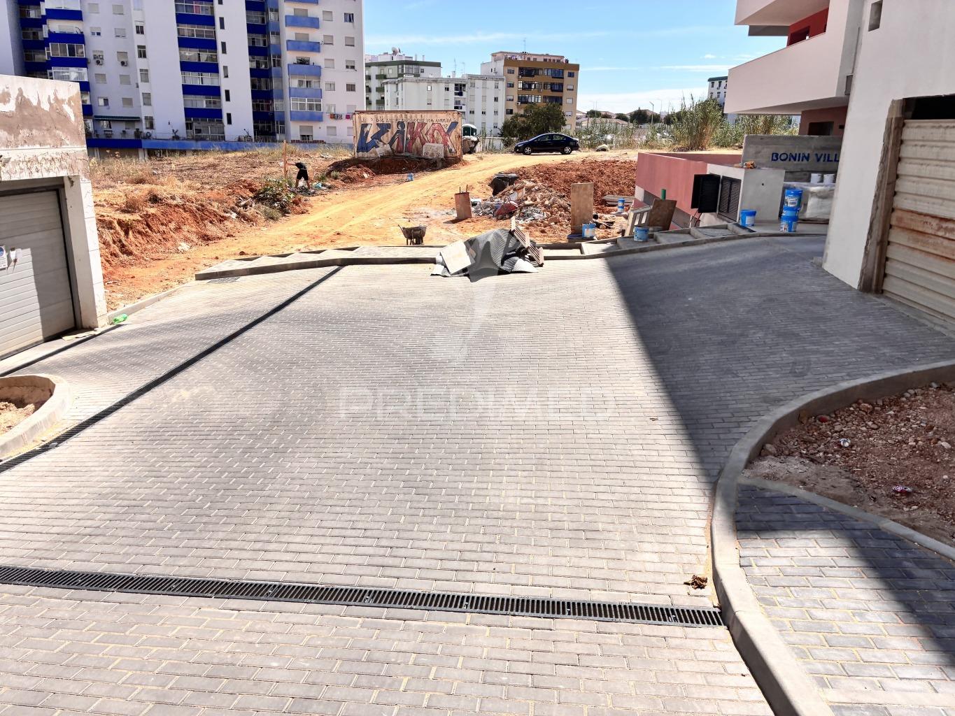 Lote de terreno para construção de prédio com 20 fogos 5 pisos