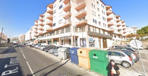 Armazém, queluz a 10min lisboa "urgente"