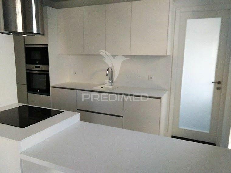 Apartamento t4, na rua n.s. fátima, à boavista - porto