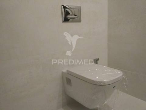 Apartamento t4, na rua n.s. fátima, à boavista - porto