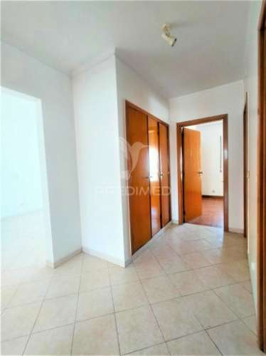 Apartamento t3 | com parqueamento  | alfragide
