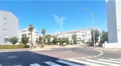 Apartamento t3 | com parqueamento  | alfragide