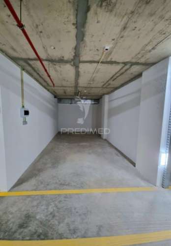 Apartamento t1 novo, piscina, garagem, a 200 metros da praia da rocha