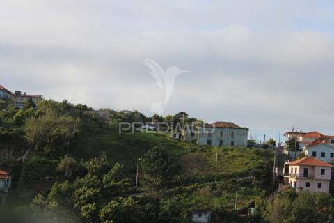 Solar  em são jorge, 2 pisos, em pedra, com 318m2.