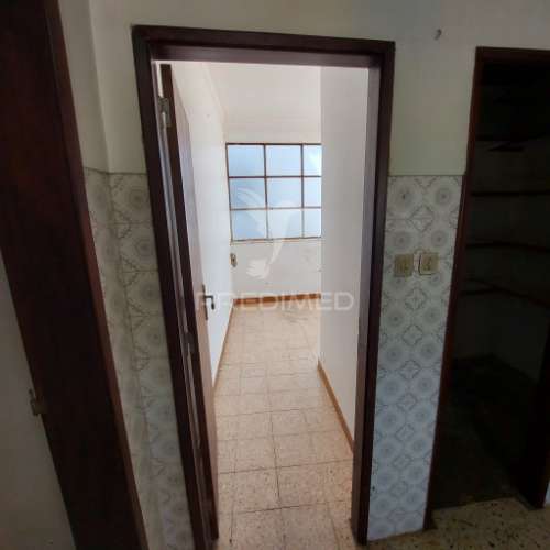 Moradia térrea t3, arneiro das milhariças, santarém.