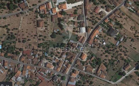Moradia térrea t3, arneiro das milhariças, santarém.