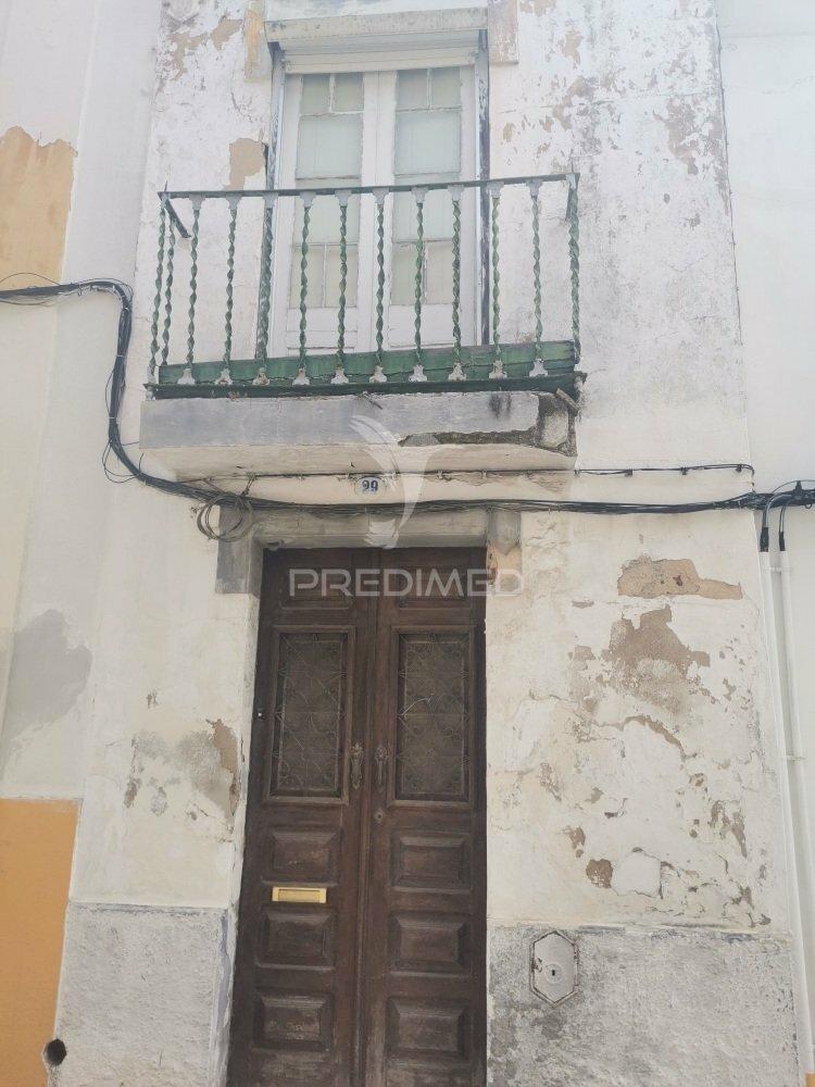 Moradia para recuperar zona historica