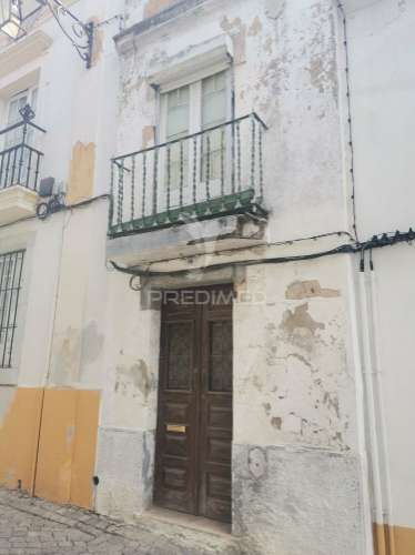 Moradia para recuperar zona historica