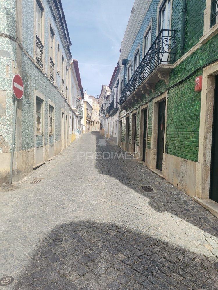 Moradia para recuperar zona historica