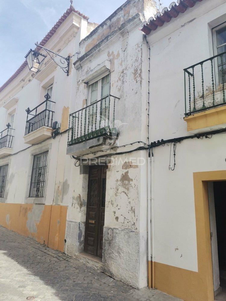 Moradia para recuperar zona historica