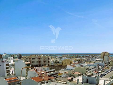 Apartamento t3 em faro último andar c/ elevador