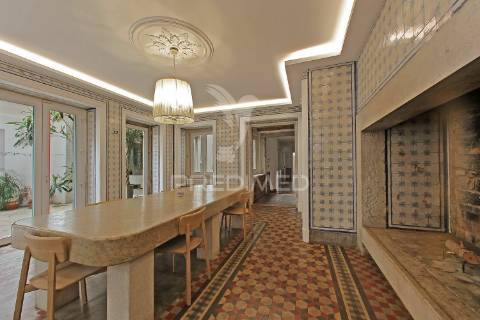 Charming t3+3 | patio 35m2 | chiado