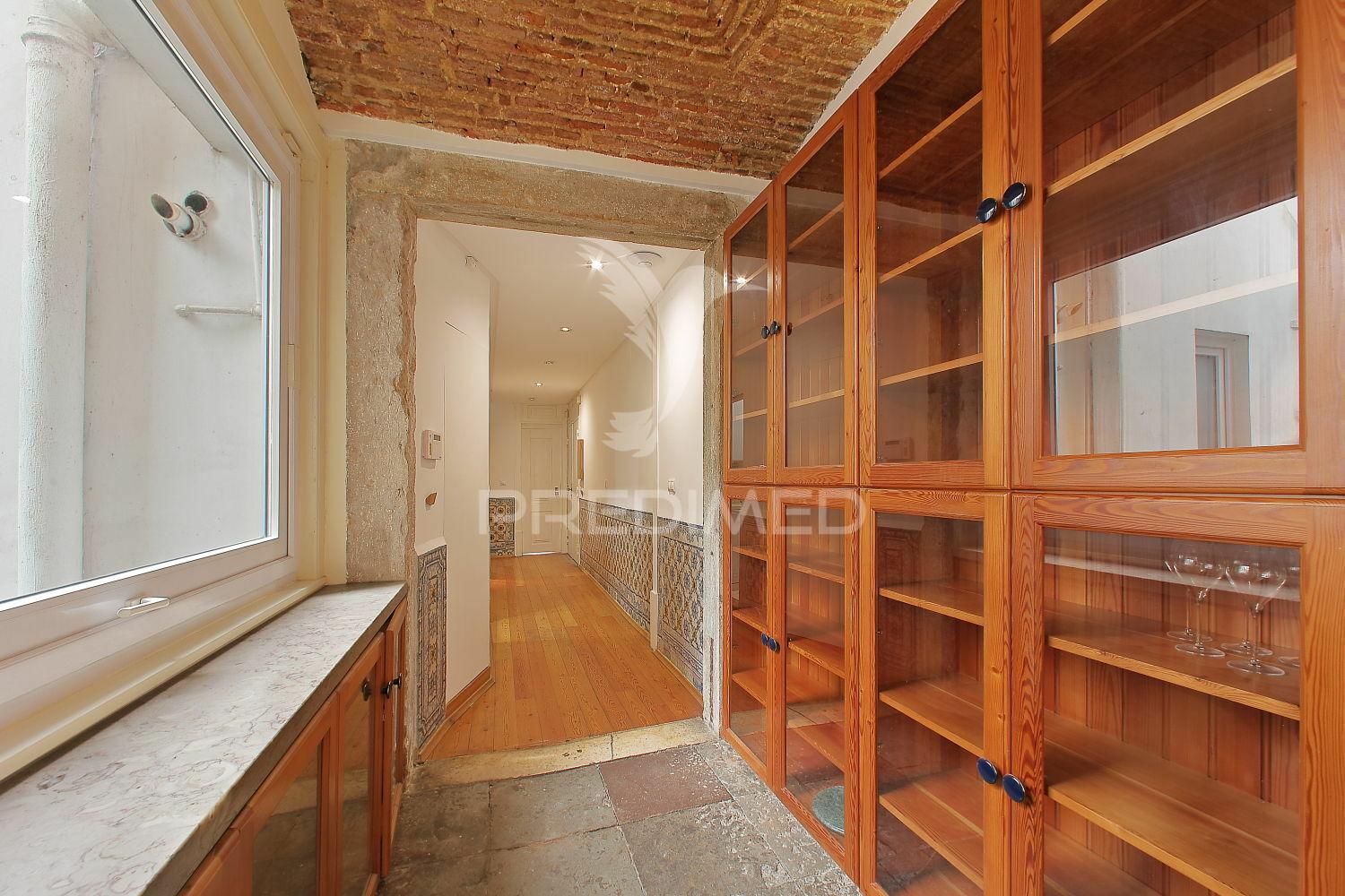 Charming t3+3 | patio 35m2 | chiado