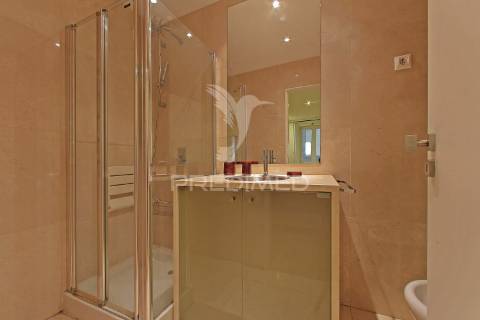 Charming t3+3 | patio 35m2 | chiado