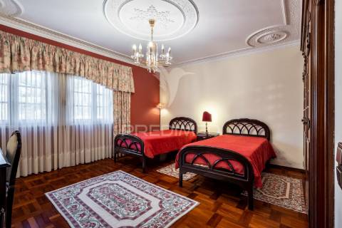 Moradia t10 em alcobaça