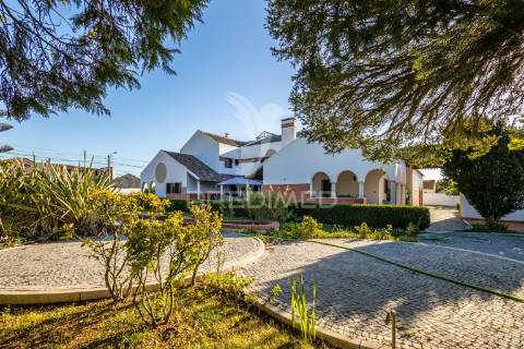 Moradia t10 em alcobaça