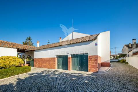 Moradia t10 em alcobaça