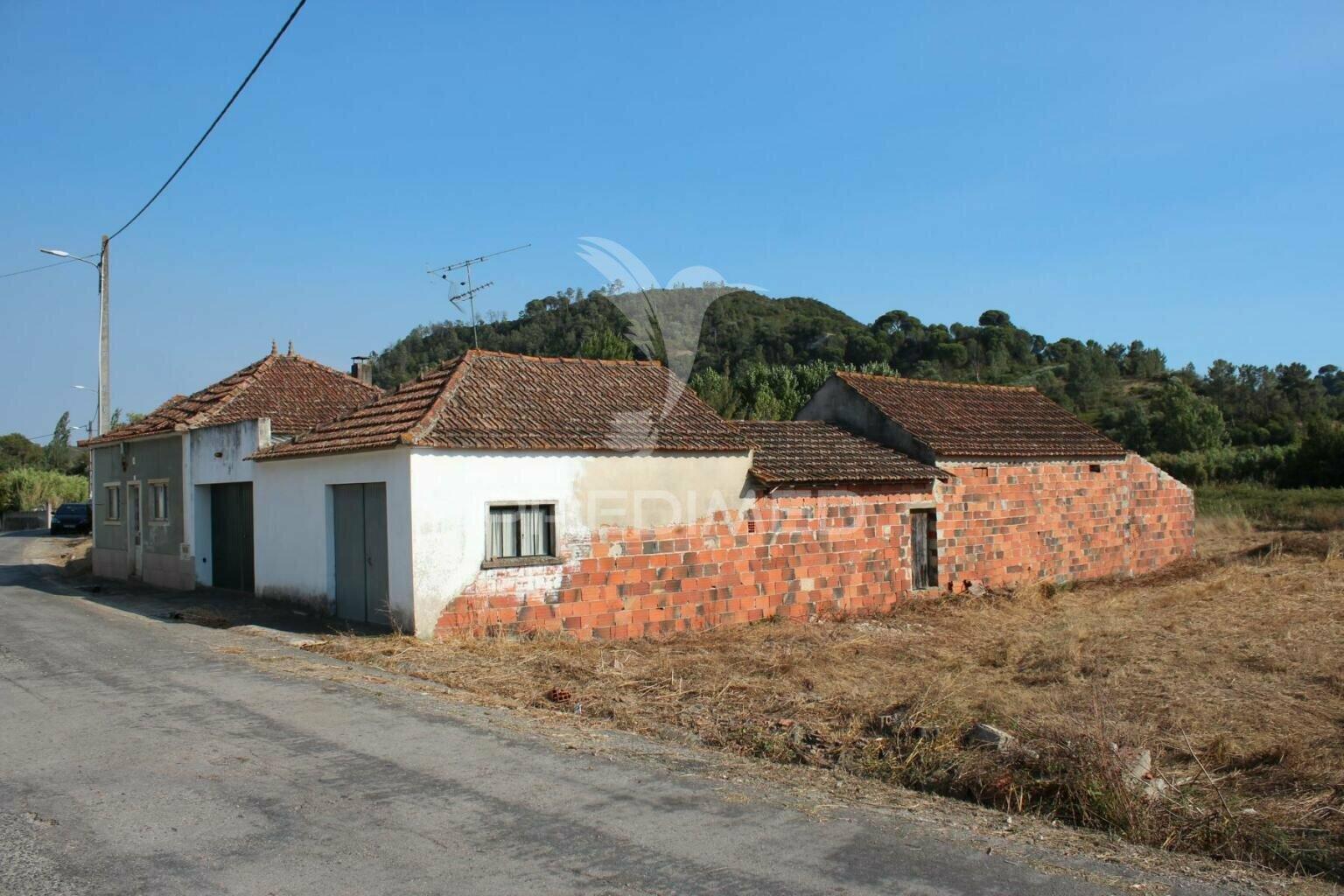Casa de campo na aldeia de arruda dos pisões a 58 minutos de lisboa