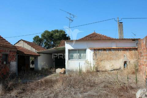 Casa de campo na aldeia de arruda dos pisões a 58 minutos de lisboa