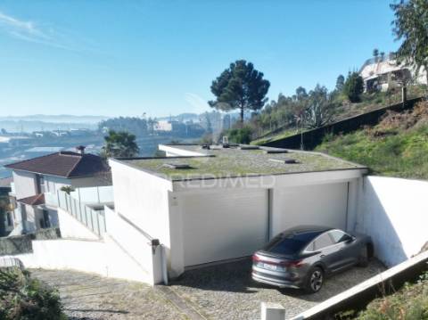 Moradia individual t3 - c/ piscina e cozinha regional